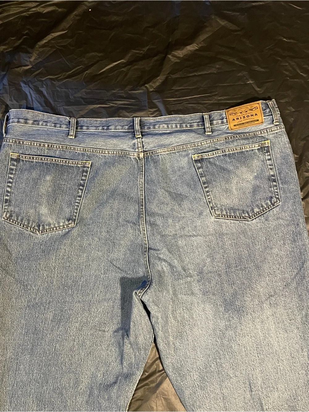Arizona Jean Co Mens Relaxed Fit Light Wash Denim Jeans 52x29